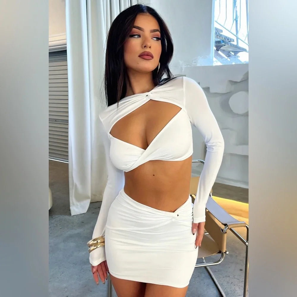 Thatssofetch White Cut-Out Long Sleeve Crop Top and Skirt Set - Picture 6 of 9